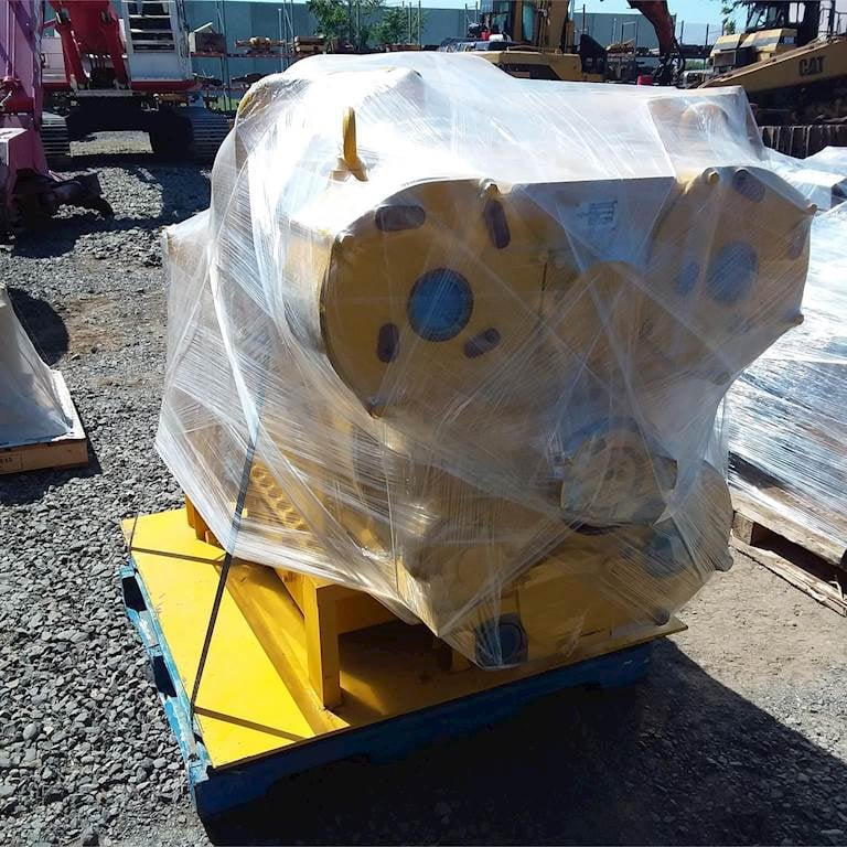 Komatsu 330M Transmission (II)